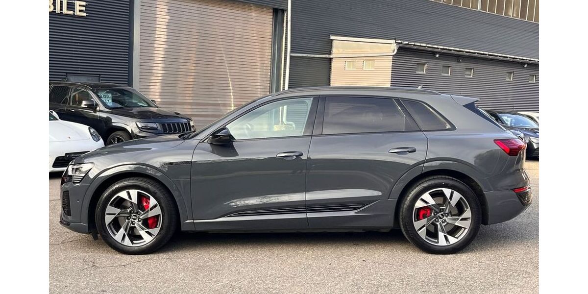 Audi Q8 e-tron 22.700 km 48.999 &euro; Geislingen / Eybach 73312