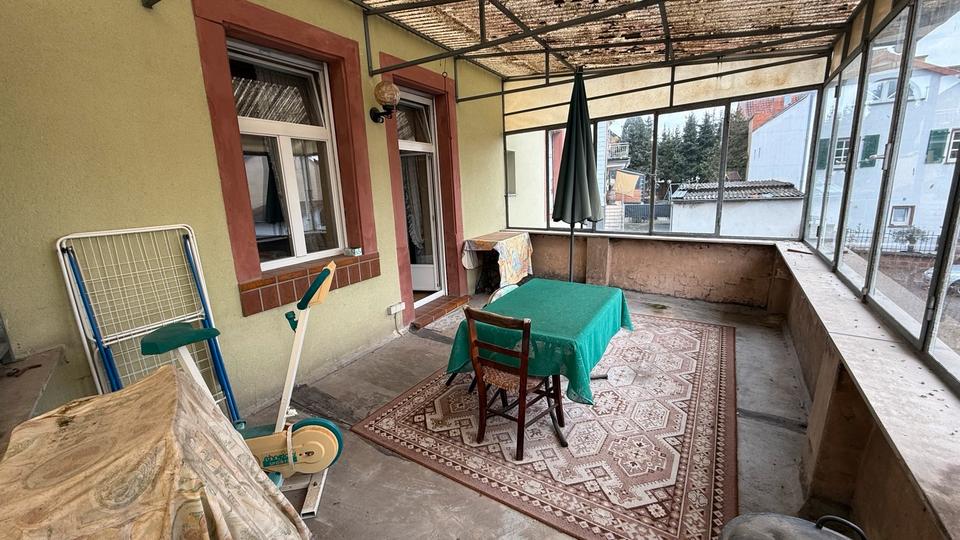 Einfamilienhaus Blieskastel - 6 Zimmer, 145 m&sup2;, 119.000&euro; | Angebot:27092515