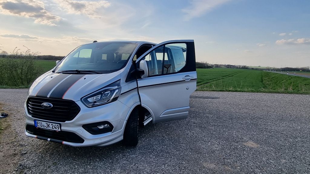 Ford Tourneo Custom 55.000 km 40.999 &euro; Zülpich 53909