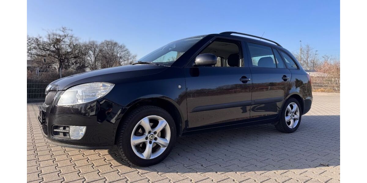 Skoda Fabia 123.000 km 6.499 &euro; München 81825