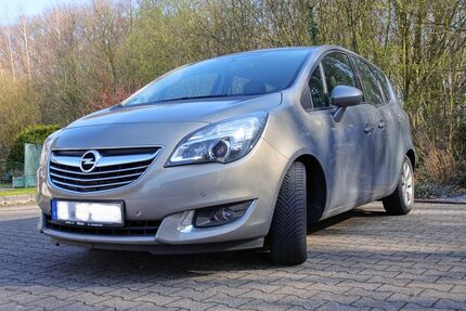 Opel Meriva 83.500 km 8.999 &euro; Steinhagen 33803