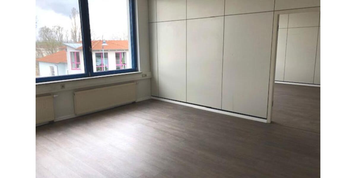 Nahe der Autobahn! - Helles Büro mit perfekter Aufteilung in Kesselsdorf! zimmer