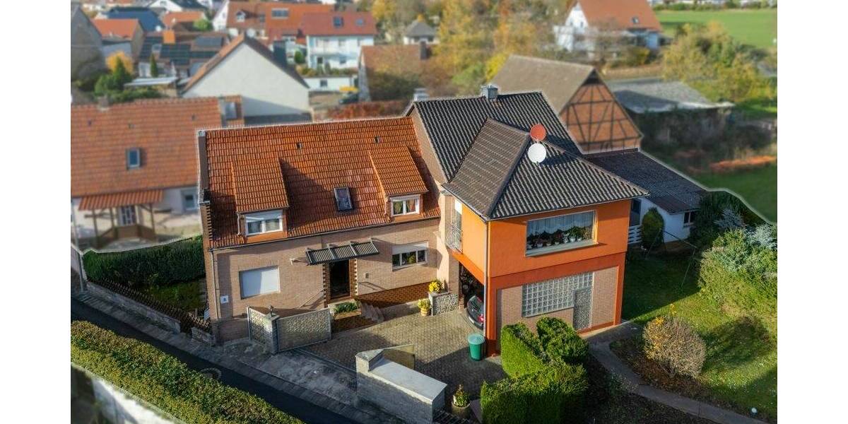 Mehrfamilienhaus, Wohnhaus Werneck / Zeuzleben Zeuzleben - 7 Zimmer, 126 m&sup2;, 220.000&euro; | Angebot:23947455