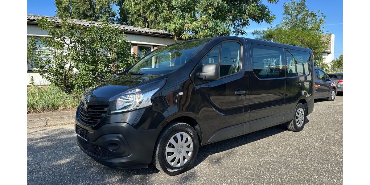 Renault Trafic 299.800 km 10.698 &euro; Berlin 12681