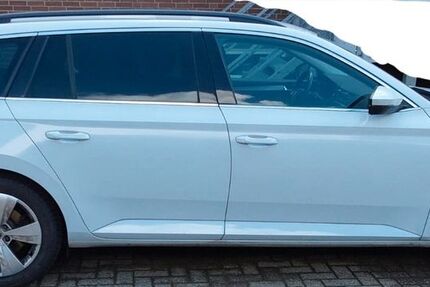 Skoda Superb 109.220 km 22.490 &euro; Reken 48734