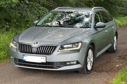 Skoda Superb 182.000 km 12.499 &euro; Blumenthal 28779