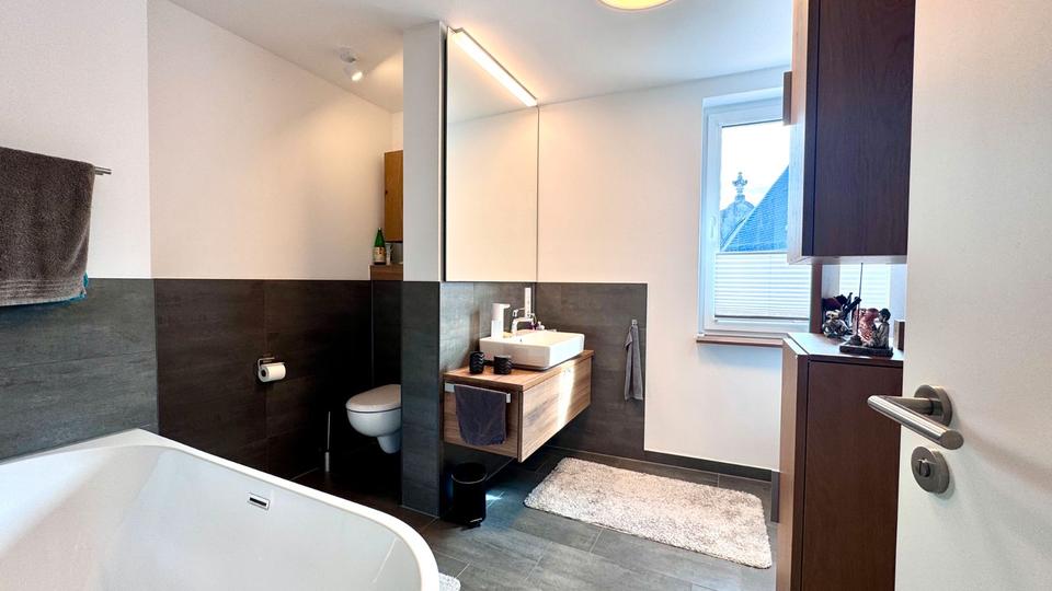 Einfamilienhaus Eisenach - 4.5 Zimmer, 149 m&sup2;, 2.148&euro; | Angebot:26349767