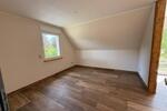 Maisonettenwohnung Hüllhorst - 8 Zimmer, 244 m&sup2;, 2.140&euro; | Angebot:26517468