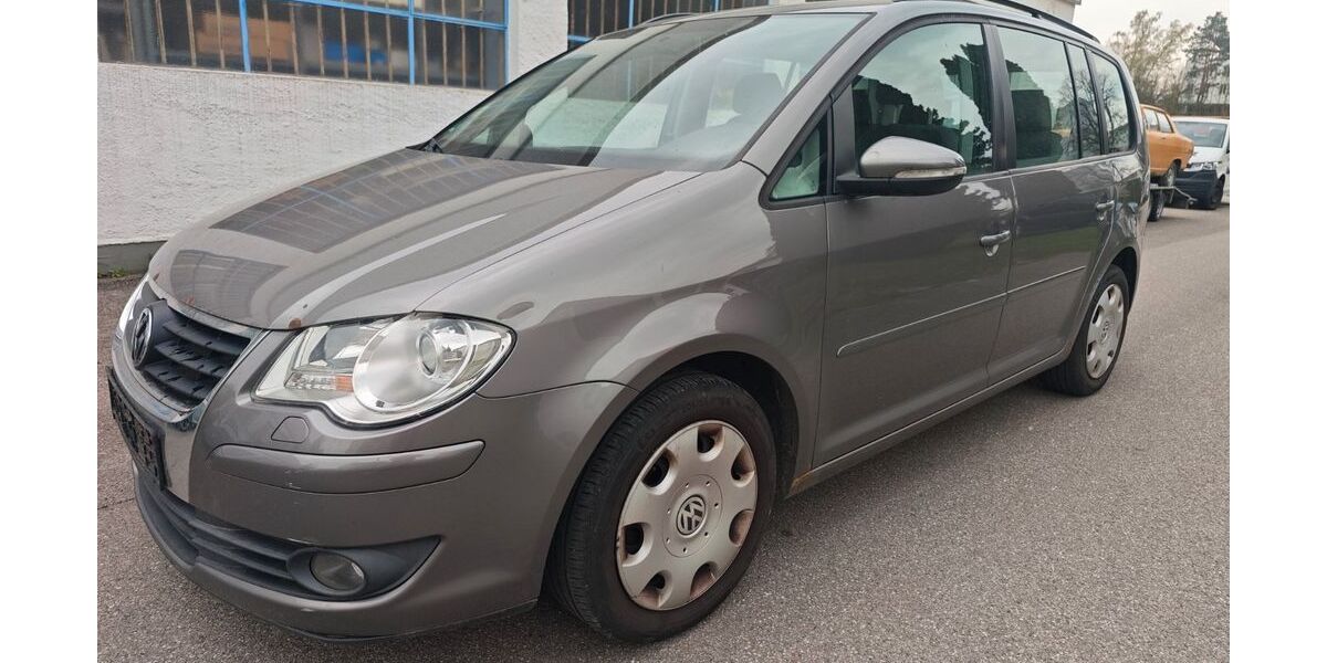 VW Touran 512.000 km 1.199 &euro; Waldkraiburg 84478