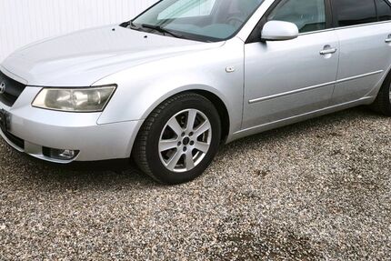 Hyundai SONATA 197.000 km 1.480 &euro; Dürrlauingen / Ortsteil Mindelaltheim 89350