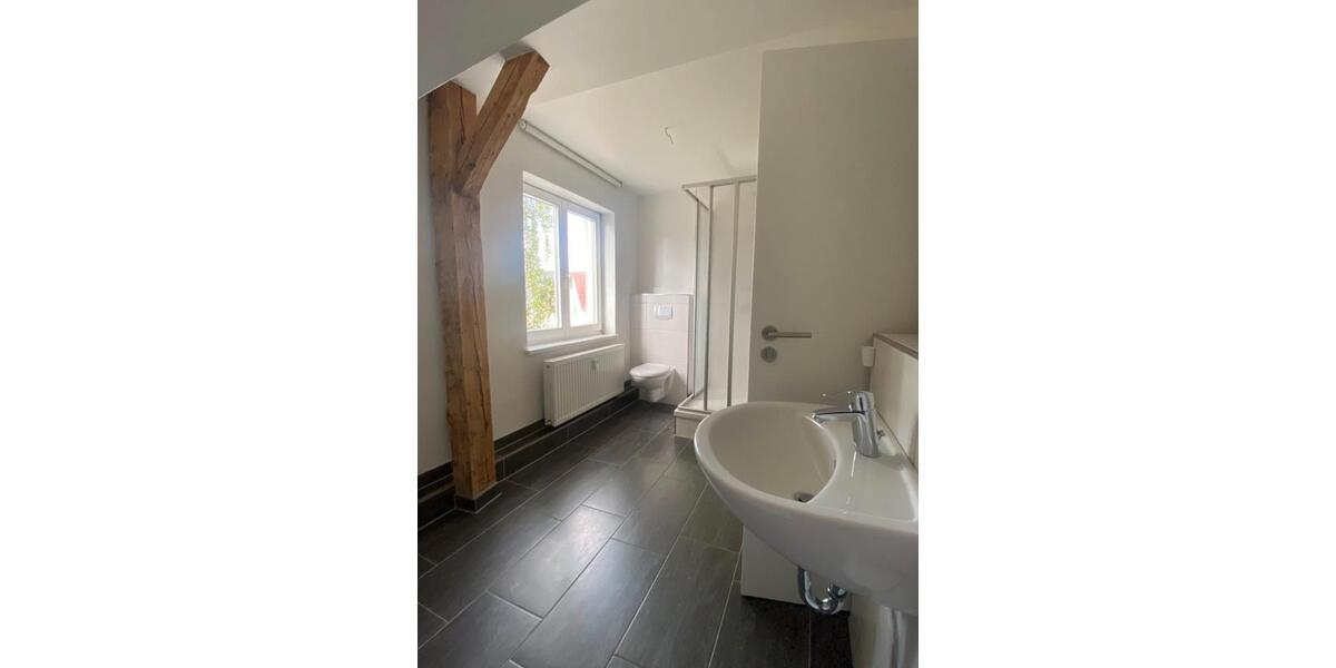 Dachgeschoßwohnung Rostock Hansaviertel - 2.5 Zimmer, 92 m&sup2;, 1.280&euro; | Angebot:26239871