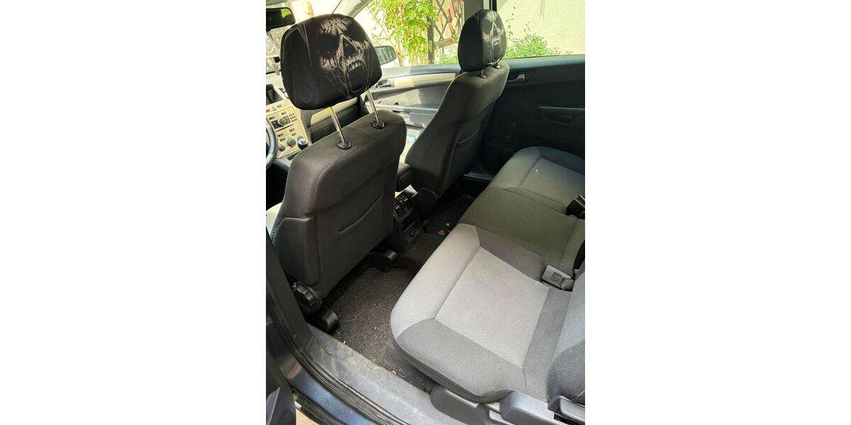 Opel Zafira 163.347 km 7.500 &euro; Suderburg 29556