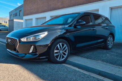Hyundai i30 123.000 km 9.000 &euro; Remscheid 42853