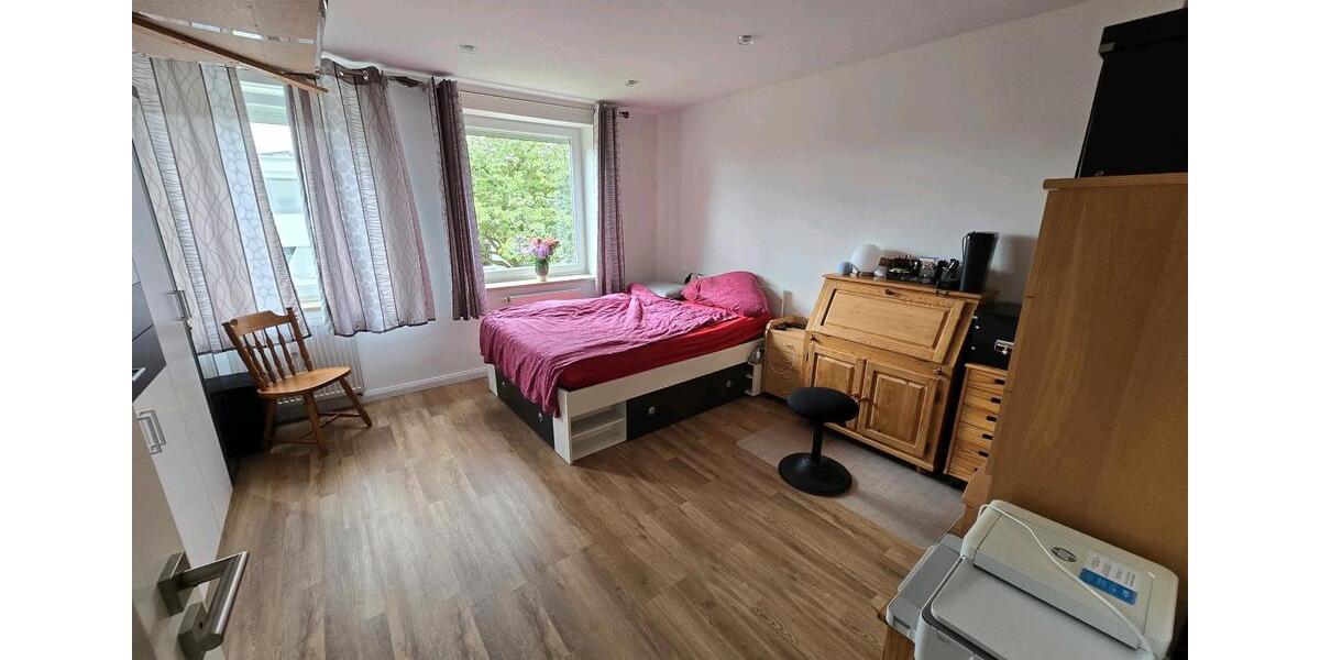 Erdgeschoßwohnung Bad Oldesloe - 5 Zimmer, 111 m&sup2;, 275.000&euro; | Angebot:26590485