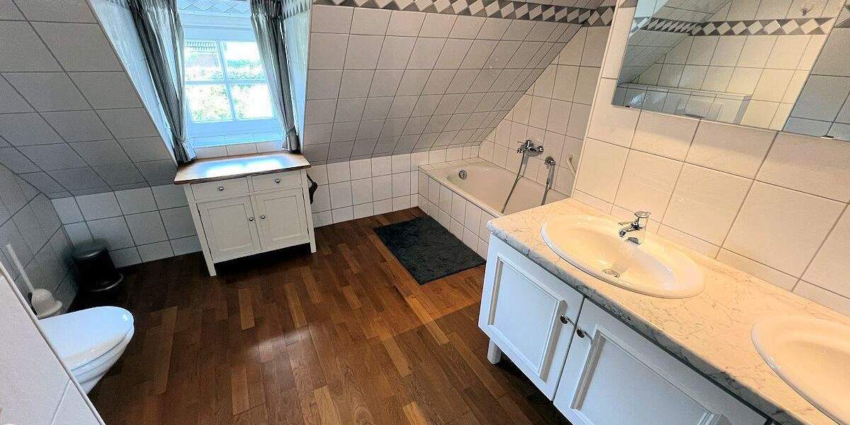 Einfamilienhaus Wrixum - 8 Zimmer, 266 m&sup2;, 1.680.000&euro; | Angebot:25674993