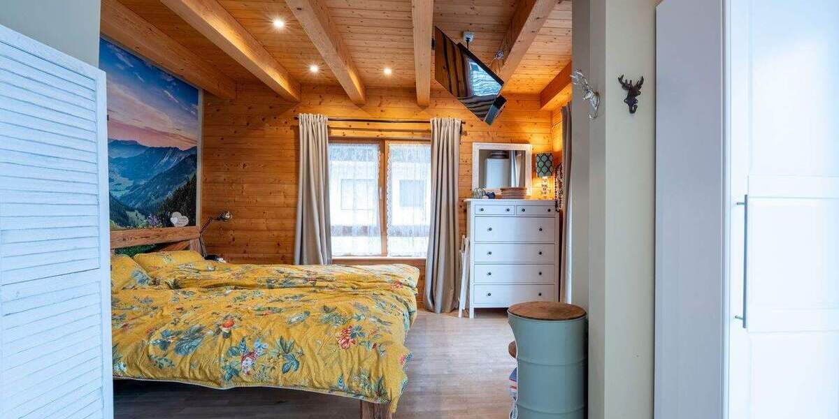 Einfamilienhaus Neubiberg - 6 Zimmer, 240 m&sup2;, 3.500&euro; | Angebot:24835293