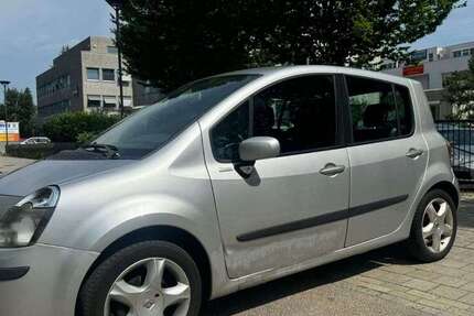 Renault Modus 120.000 km 500 &euro; Riemerling 85521