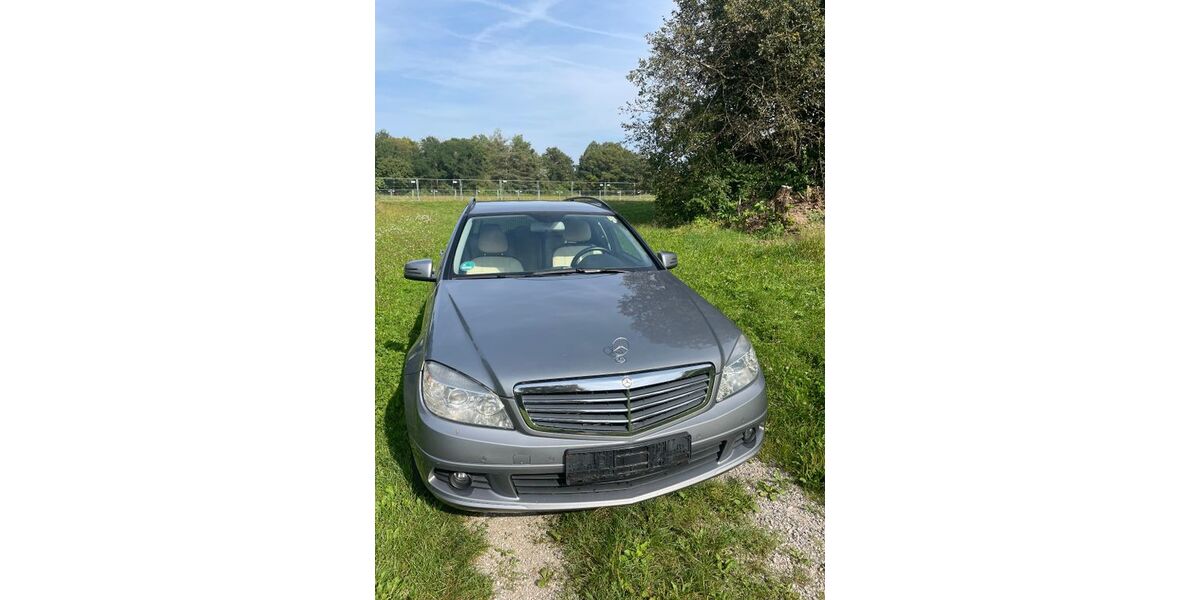 Mercedes-Benz C 250 303.000 km 5.300 &euro; Martinsried 82152