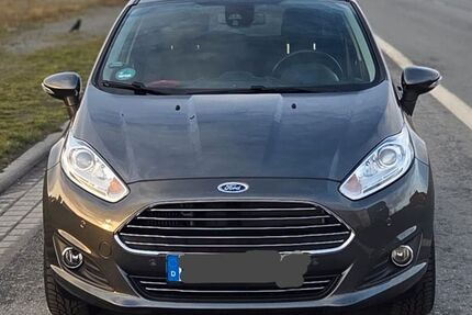Ford Fiesta 91.300 km 7.500 &euro; Bremerhaven 27574
