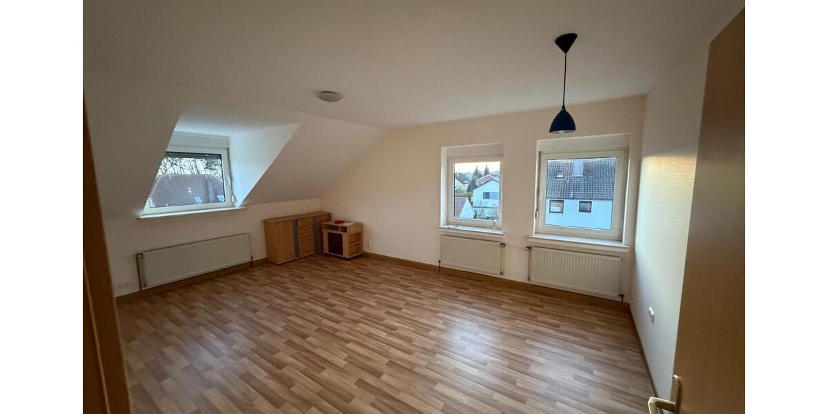 Dachgeschoßwohnung Neustadt am Rübenberge - 4 Zimmer, 96 m&sup2;, 197.000&euro; | Angebot:25232976
