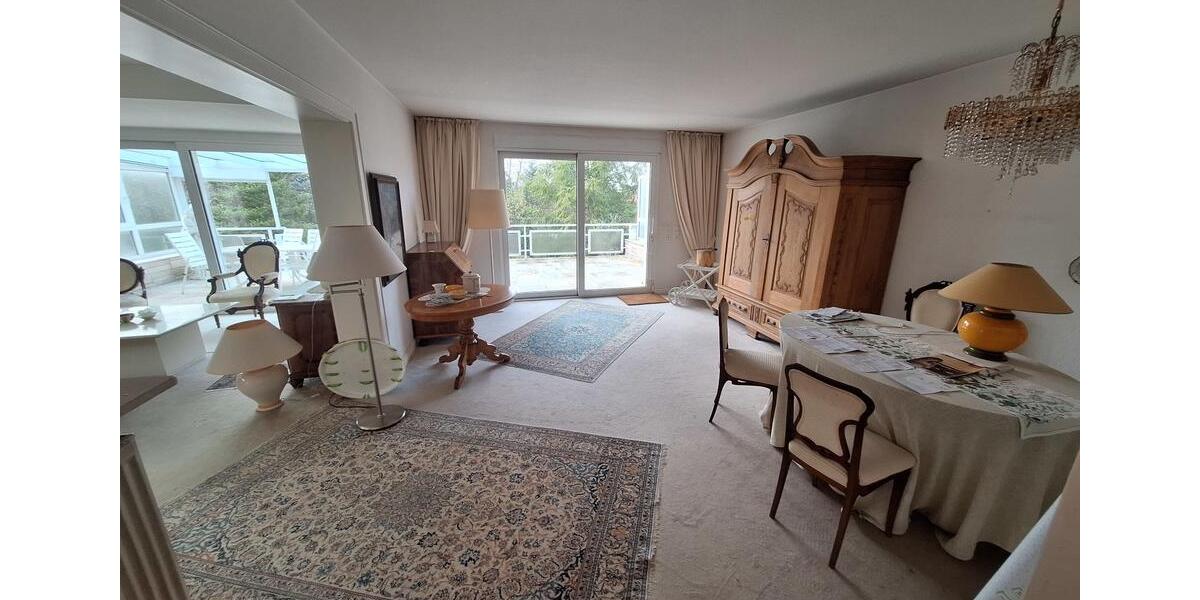 Einfamilienhaus Helmstedt - 10 Zimmer, 221 m&sup2;, 350.000&euro; | Angebot:27084827