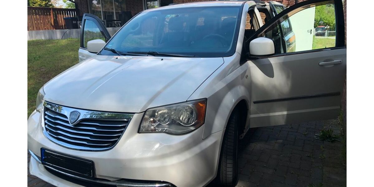 Lancia Voyager 242.000 km 4.900 &euro; Brieselang 14656