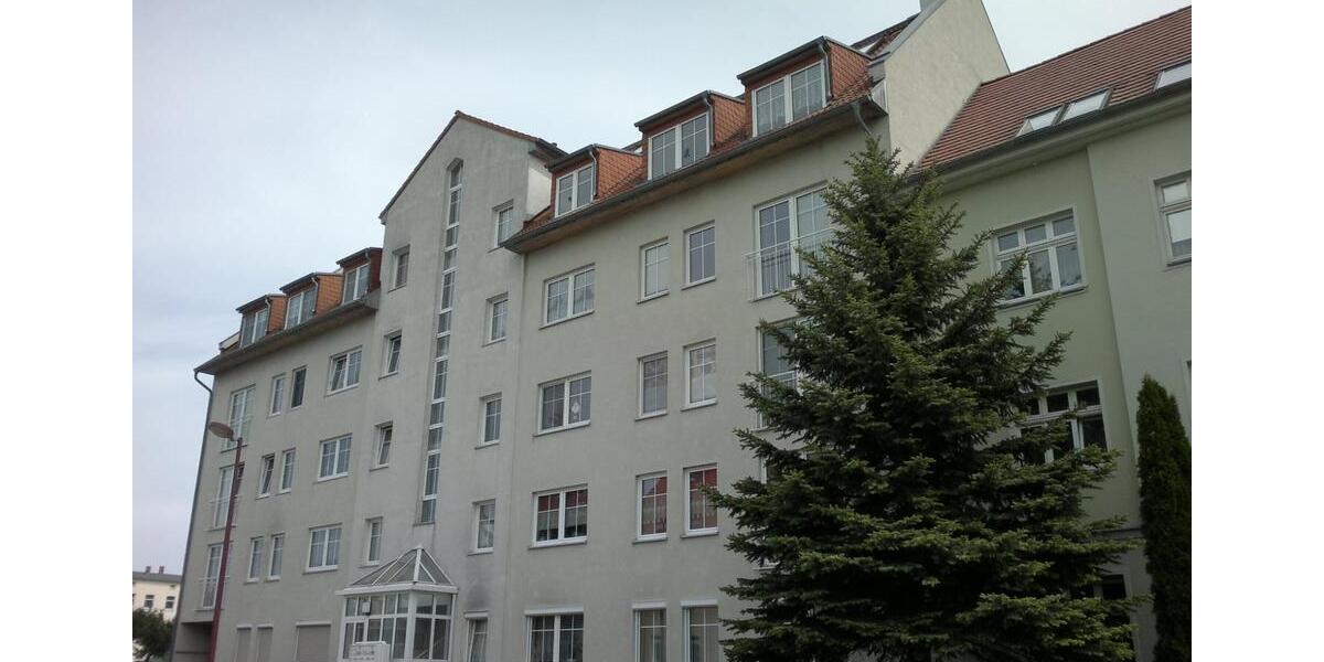 3-Zim.-Whg mit Terrasse, evtl. mit Küche, 