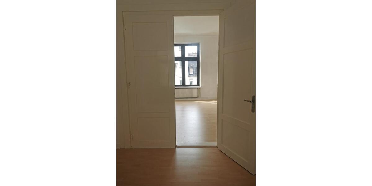 Etagenwohnung Iserlohn - 5 Zimmer, 160 m&sup2;, 990&euro; | Angebot:24687518
