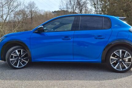 Peugeot 208 41.000 km 18.900 &euro; Vaihingen Enz 71665