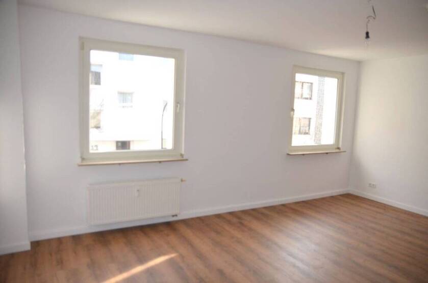 Moderne & helle 3 Zimmer Wohnung in ruhiger Lage in D-Benrath.