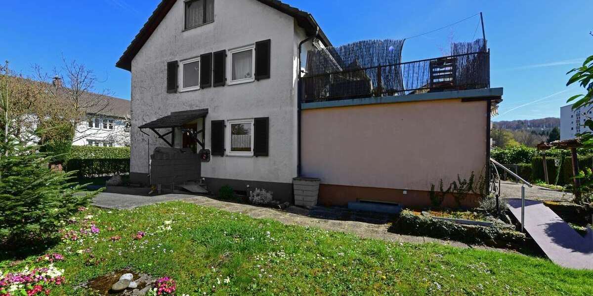 Einfamilienhaus Schopfheim - 7 Zimmer, 178 m&sup2;, 499.000&euro; | Angebot:26215411