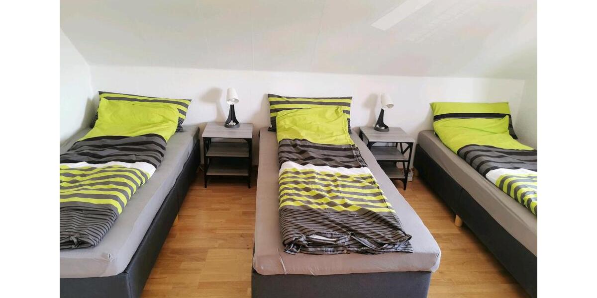 Einfamilienhaus Bad Oeynhausen Rehme - 17 Zimmer, 220 m&sup2;, 100&euro; | Angebot:25838896