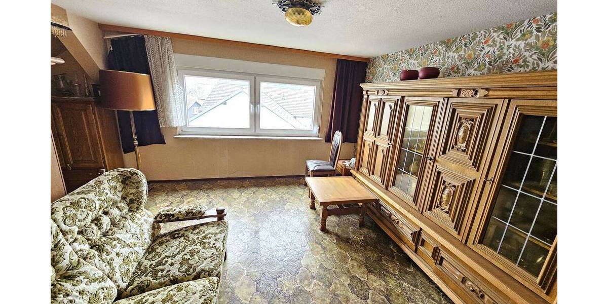 Mehrfamilienhaus, Wohnhaus Rödental Mönchröden - 9 Zimmer, 180 m&sup2;, 120.000&euro; | Angebot:26119197