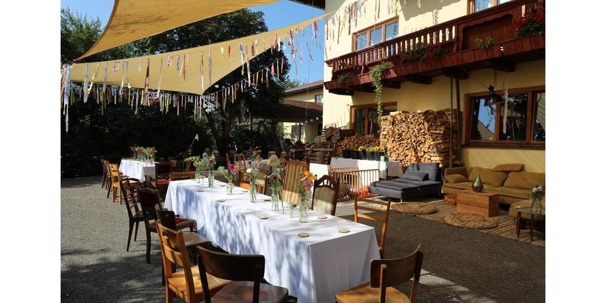 Einfamilienhaus Großkarolinenfeld - 5 Zimmer, 140 m&sup2;, 850&euro; | Angebot:24768392