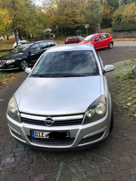 Opel Astra 230.000 km 750 € Diez 65582