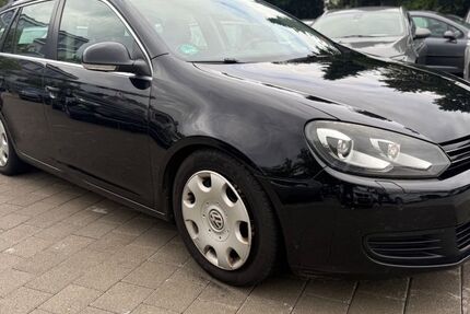 VW Golf 222.273 km 3.650 € Fellbach 70736
