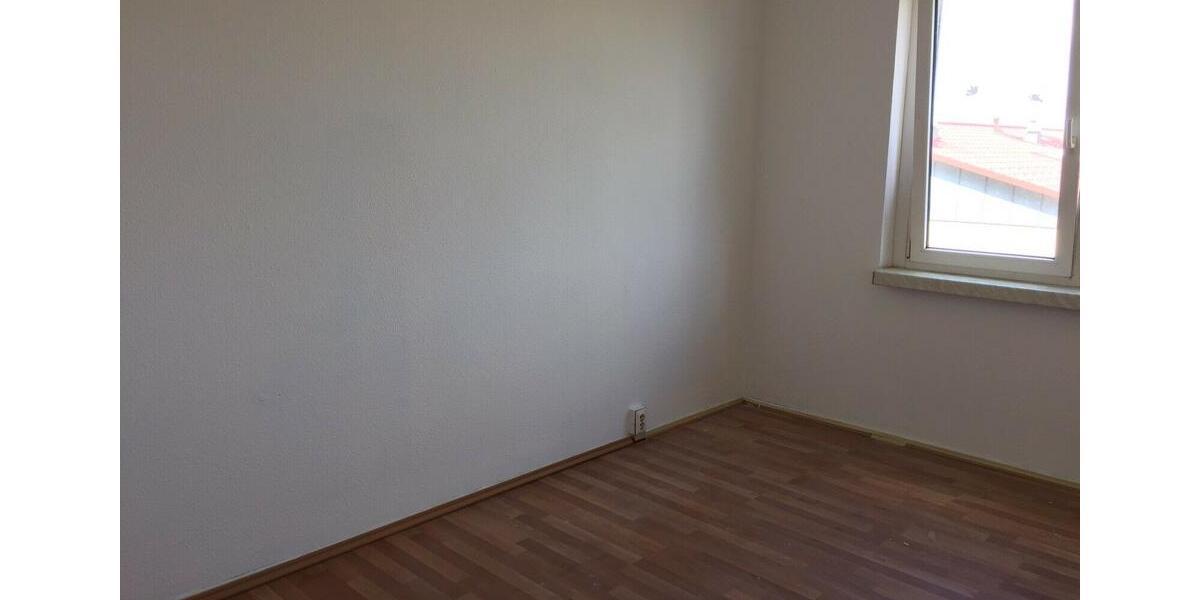 Etagenwohnung Osterburg (Altmark) - 3 Zimmer, 70 m&sup2;, 420&euro; | Angebot:9968305