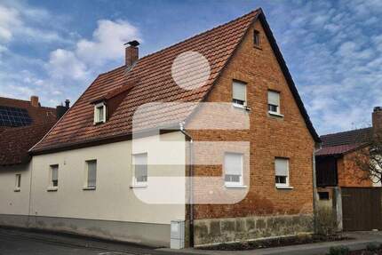 Haus Heustreu - 7 Zimmer, 115 m&sup2;, 89.000&euro; | Angebot:25909354