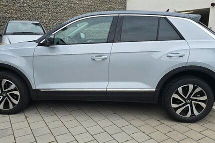 VW T-Roc 50.000 km 25.900 € Langenmosen 86571