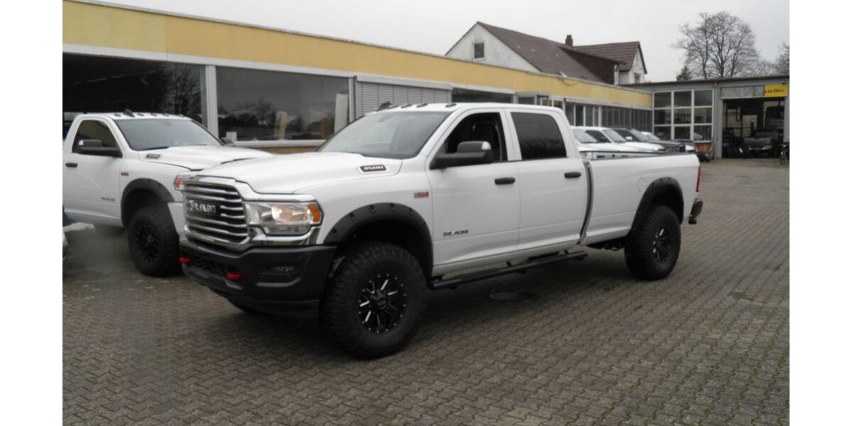 Dodge RAM 1.002 km 73.000 &euro; Neuental 34599