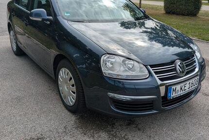 VW Jetta 163.900 km 3.200 &euro; Brannenburg 83098