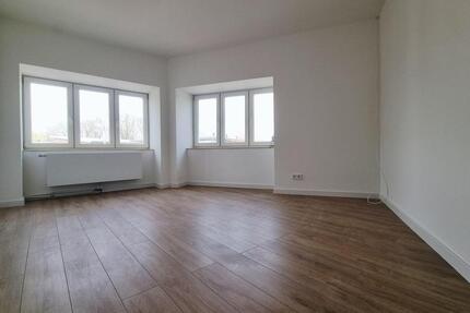Wohnung Brunsbüttel - 4 Zimmer, 90 m&sup2;, 810&euro; | Angebot:25894759