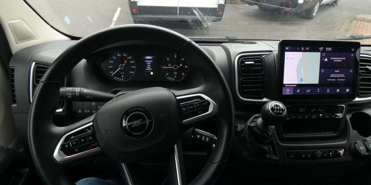 Opel Movano 32.000 km 22.491 &euro; Waldsassen 95652