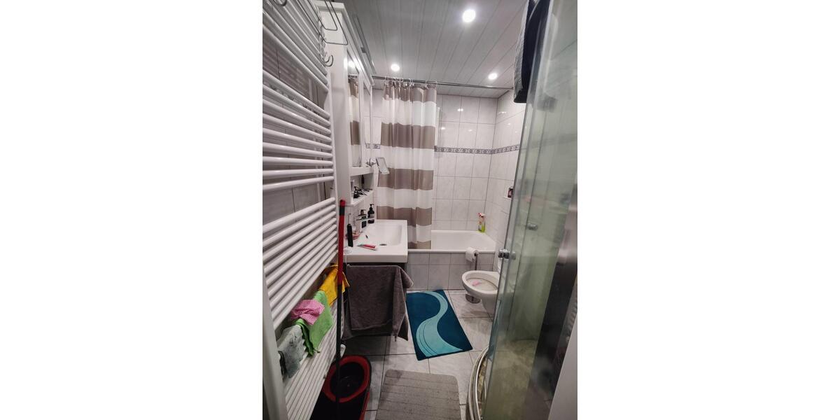 Eigentumswohnung inkl Balkon Glasfaser Klimaanlage 4 zimmer