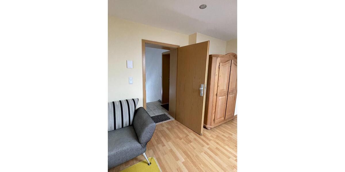 Dachgeschoßwohnung Oberkochen - 1 Zimmer, 30 m&sup2;, 560&euro; | Angebot:24626763