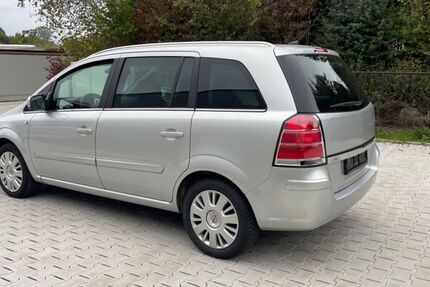 Opel Zafira 90.000 km 3.999 € Münster 48153