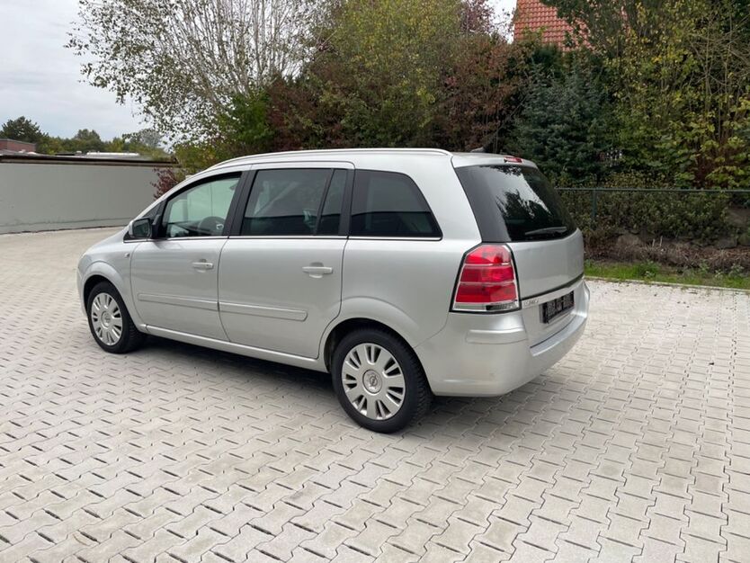 Opel Zafira 90.000 km 4.500 € Münster 48153