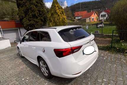 Toyota Avensis 237.000 km 8.000 &euro; Wolpertshausen 74549