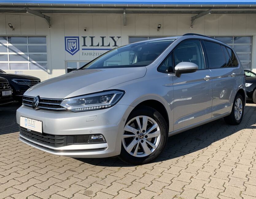 VW Touran 116.626 km 25.950 € Hatten | Sandkrug 26209