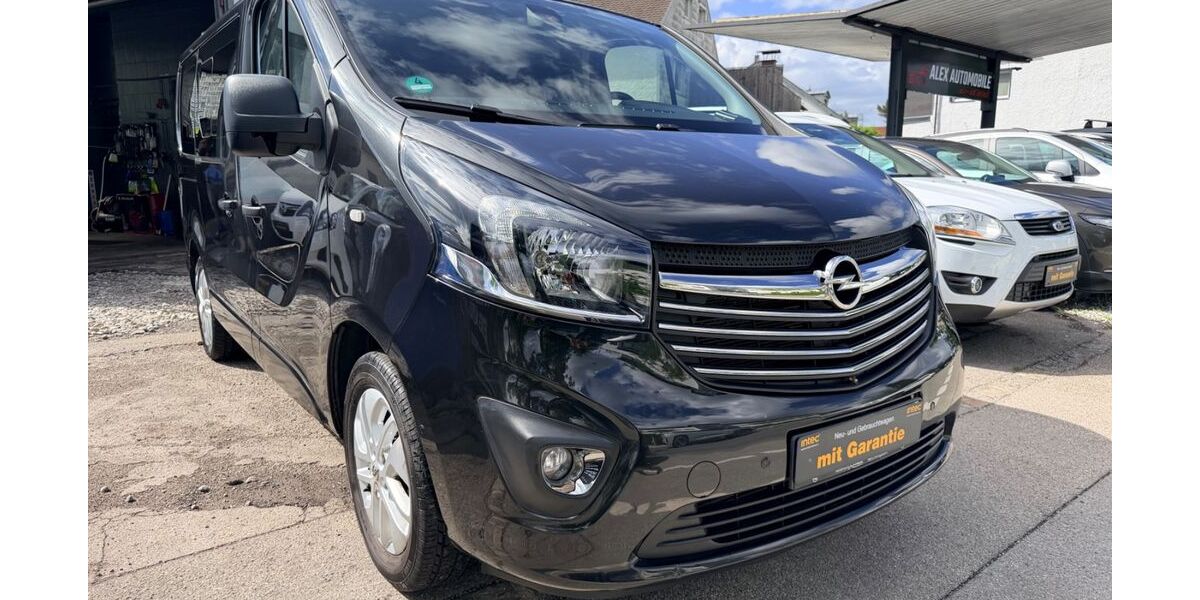 Opel Vivaro 120.000 km 14.990 &euro; München 81825
